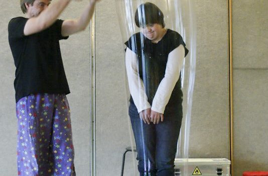 Zirkusvorstellung und Spende von Herrn Kube